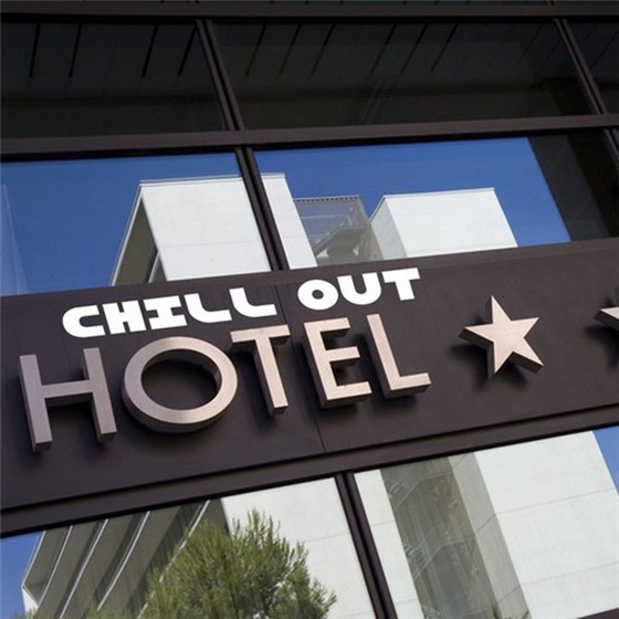 скачать Chill Out Hotel (2011)