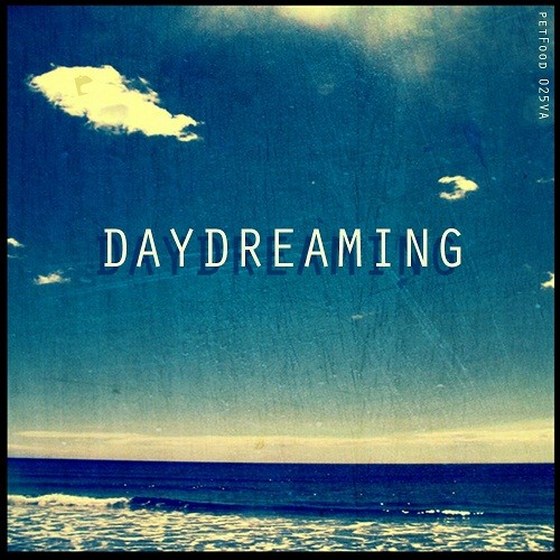 скачать Daydreaming (2012)
