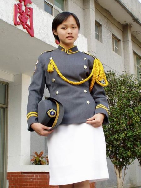 девушка - солдат Тайвань