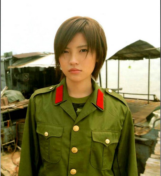 девушка - солдат Въетнам